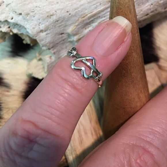 Heart and Arrow Sterling Silver Toe Ring Midi Ring - Picture 3 of 7